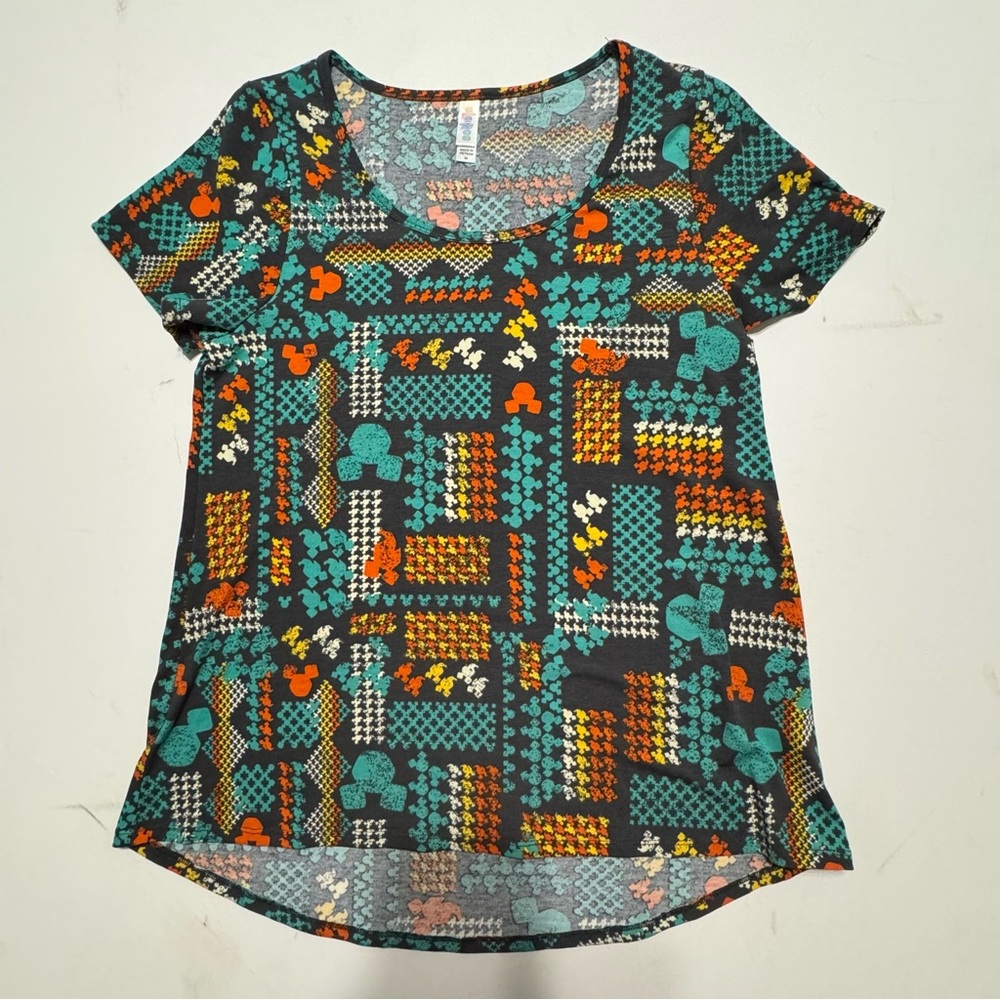 Lularoe Disney NWT classic tee.